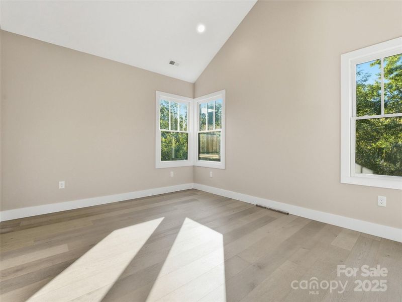 Spacious, unfurnished interior of a new home in , Hendersonville (Image 24).