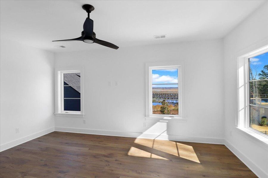 Spacious, unfurnished interior of a new home in , Mount Pleasant (Image 44).