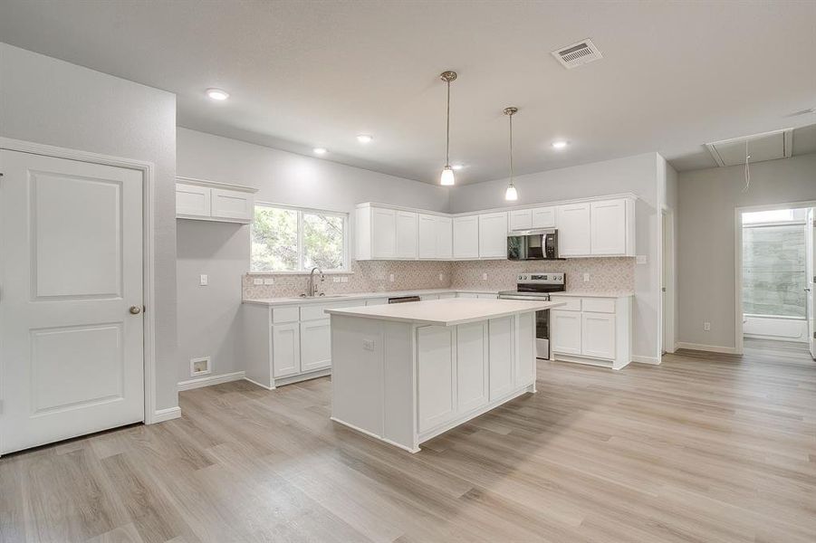 Image 31 of a home in .