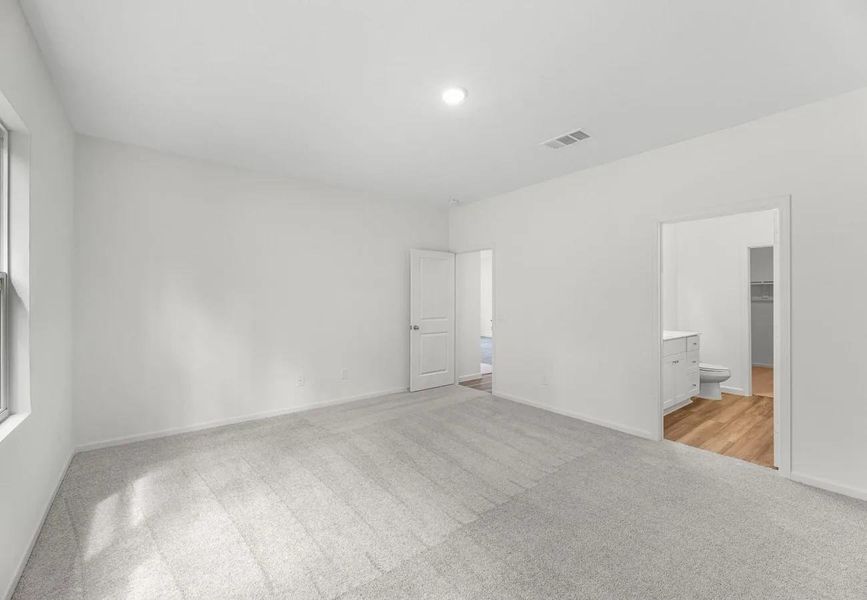 Spacious, unfurnished interior of a new home in The Trails at Carmel, Pflugerville (Image 14). Spacious, unfurnished interior of a new home in The Trails at Carmel, Pflugerville (Image 14).