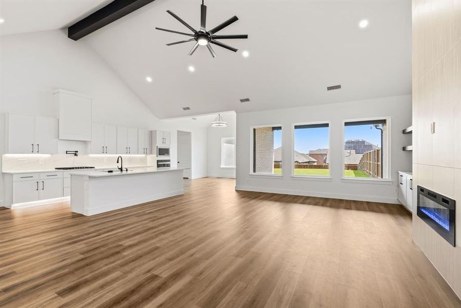 Spacious, unfurnished interior of a new home in , Forney (Image 16).