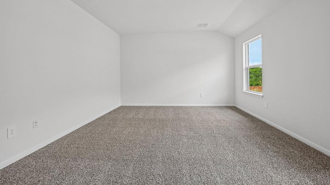 Spacious, unfurnished interior of a new home in Bar W Ranch, Leander (Image 37).