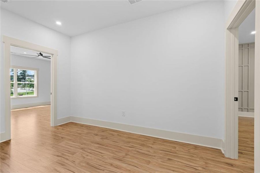 Spacious, unfurnished interior of a new home in , Powder Springs (Image 17).
