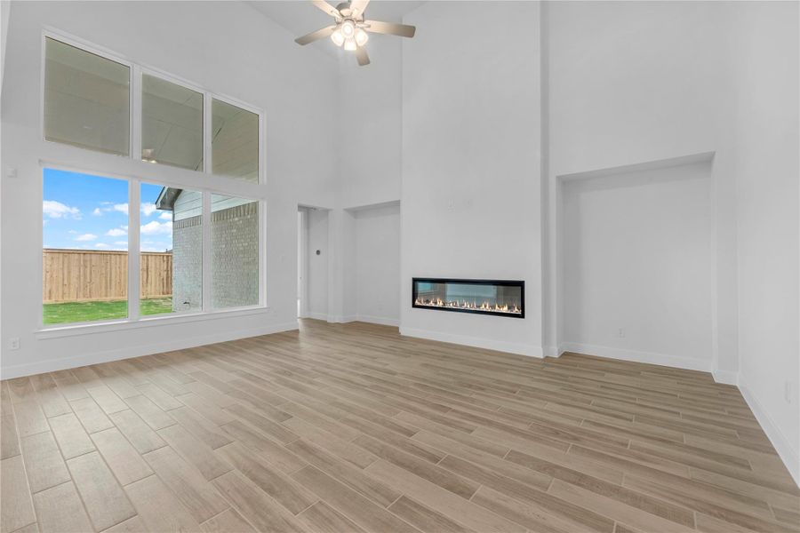 Spacious, unfurnished interior of a new home in Bridgeland, Cypress (Image 17).