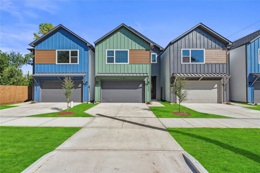 Front exterior of a new home in , Houston, TX, highlighting curb appeal (Image 24).