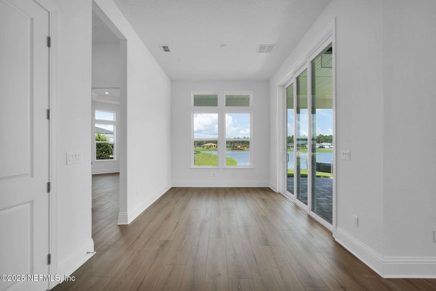 Spacious, unfurnished interior of a new home in Del Webb Saint Johns, St. Johns (Image 14).