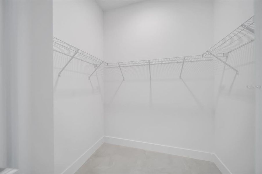 Spacious, unfurnished interior of a new home in , Lehigh Acres (Image 24).