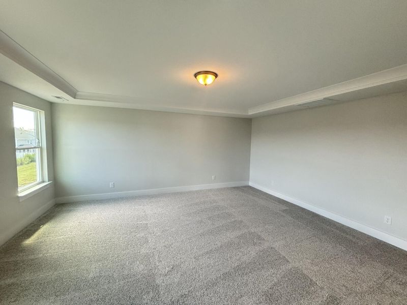 Spacious, unfurnished interior of a new home in Daniel Farms, Benson (Image 33).