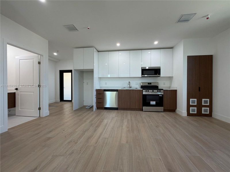 Spacious, unfurnished interior of a new home in , Miami (Image 28). Spacious, unfurnished interior of a new home in , Miami (Image 28).