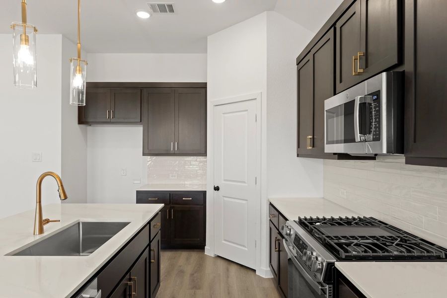 Kitchen featuring the Oxford Collection Kitchen featuring the Oxford Collection