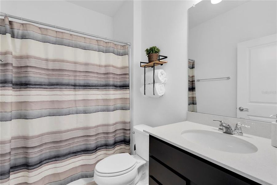 Furnished interior view inside a new home in Valleybrook, Spring Hill (Image 34).