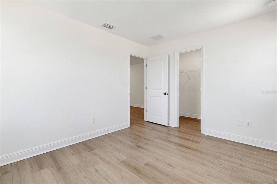 Spacious, unfurnished interior of a new home in , Parrish (Image 53).