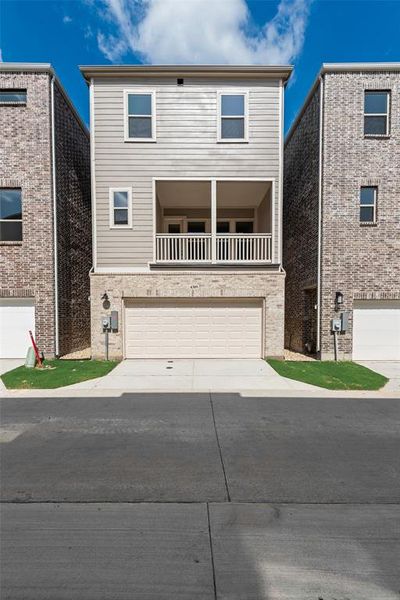 Exterior details and patio area of a home in City Point, North Richland Hills (Image 23). Exterior details and patio area of a home in City Point, North Richland Hills (Image 23).