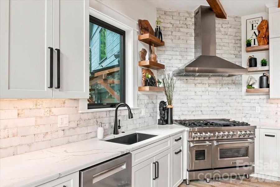 6 burner gas range with double ovens