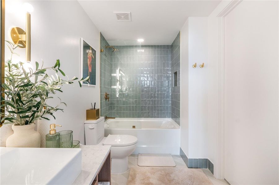 Furnished interior view inside a new home in , Miami (Image 14).