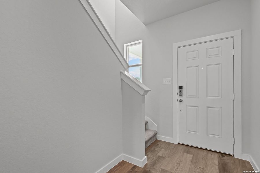 Spacious, unfurnished interior of a new home in Applewhite Meadows, San Antonio (Image 15).