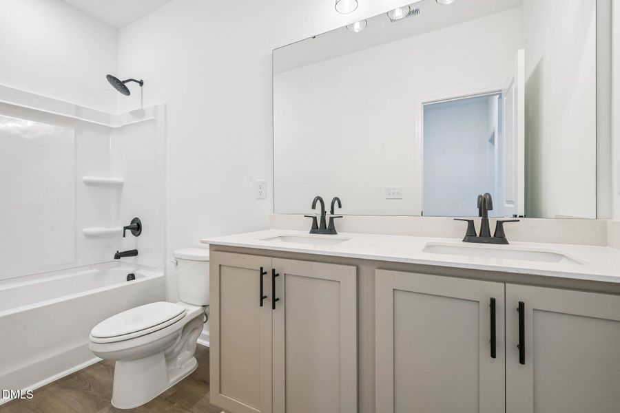 34-web-or-mls-Fetching Pl-S2905-034
