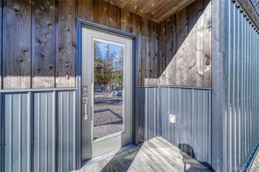 Exterior details and patio area of a home in , Leadville (Image 1).