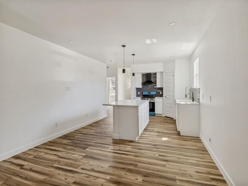 Spacious, unfurnished interior of a new home in , Dallas (Image 22).