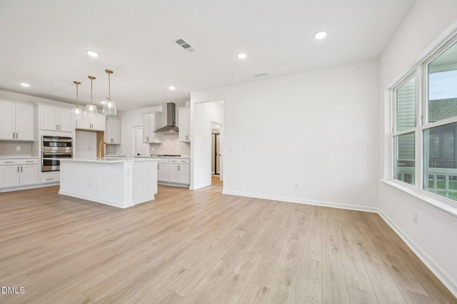 16-web-or-mls-Malcus Ct-S1510-016