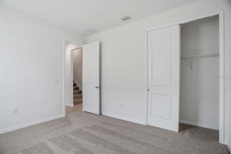 Spacious, unfurnished interior of a new home in Angeline, Land O' Lakes (Image 40).