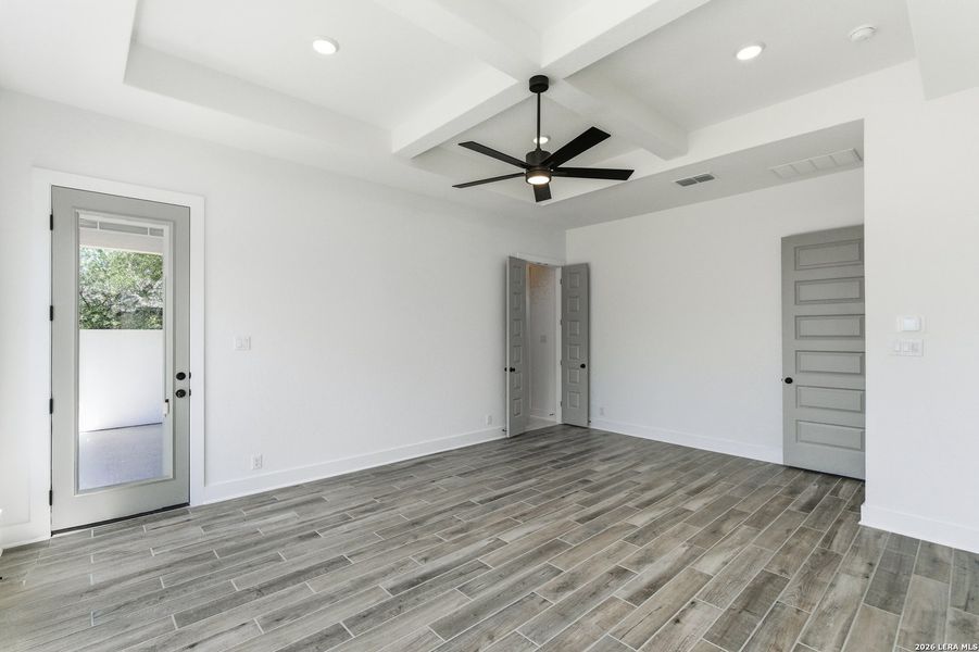 Spacious, unfurnished interior of a new home in , San Antonio (Image 42). Spacious, unfurnished interior of a new home in , San Antonio (Image 42).