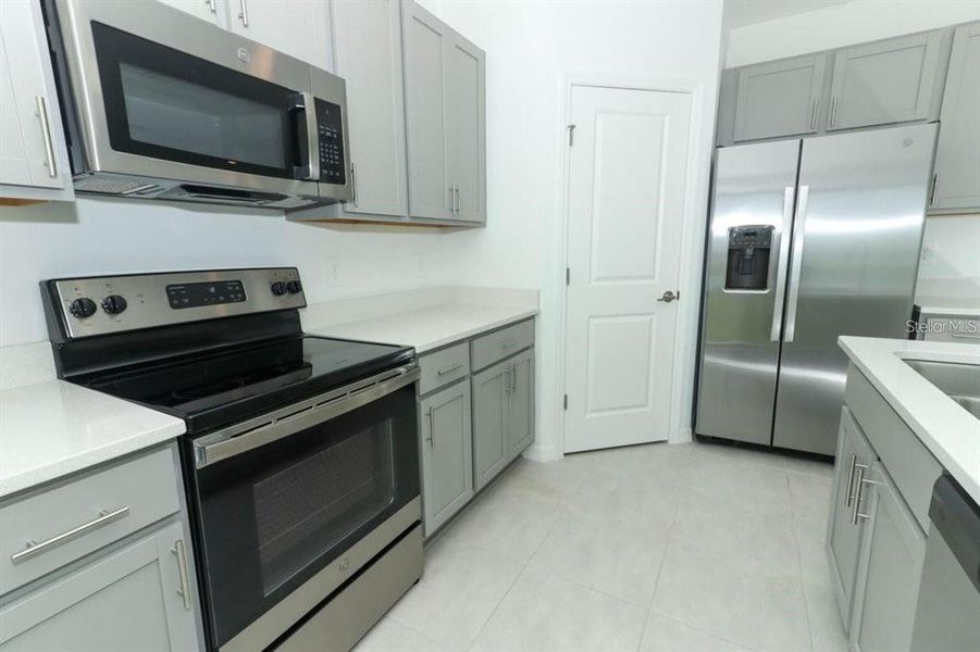 Furnished interior view inside a new home in , Kissimmee (Image 4).