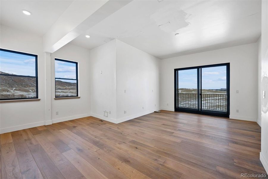 Spacious, unfurnished interior of a new home in , Sedalia (Image 15).