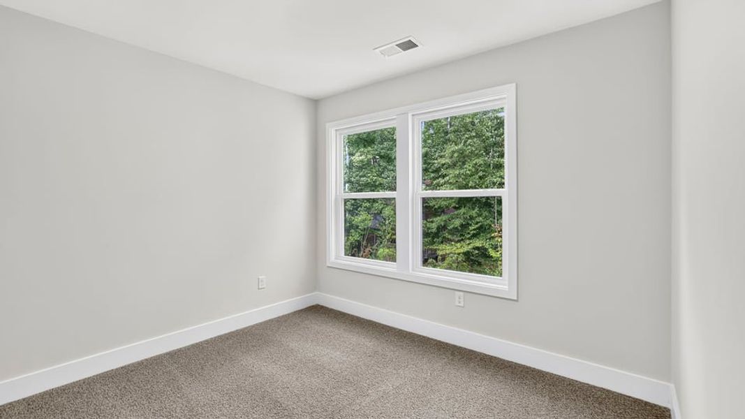Spacious, unfurnished interior of a new home in Hidden Hills, Spartanburg (Image 28).