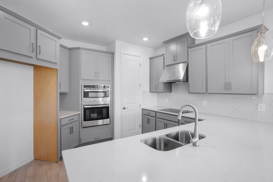 Representative furnished interior of a home built from the Captiva by Taylor Morrison in Indigo Creek, Apollo Beach (Image 10).