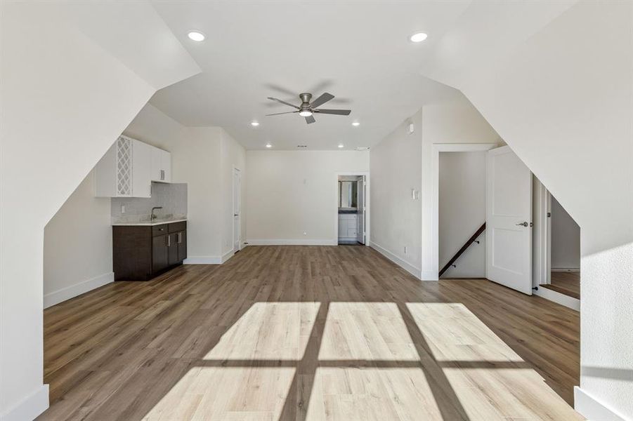 Spacious, unfurnished interior of a new home in , Rowlett (Image 36). Spacious, unfurnished interior of a new home in , Rowlett (Image 36).
