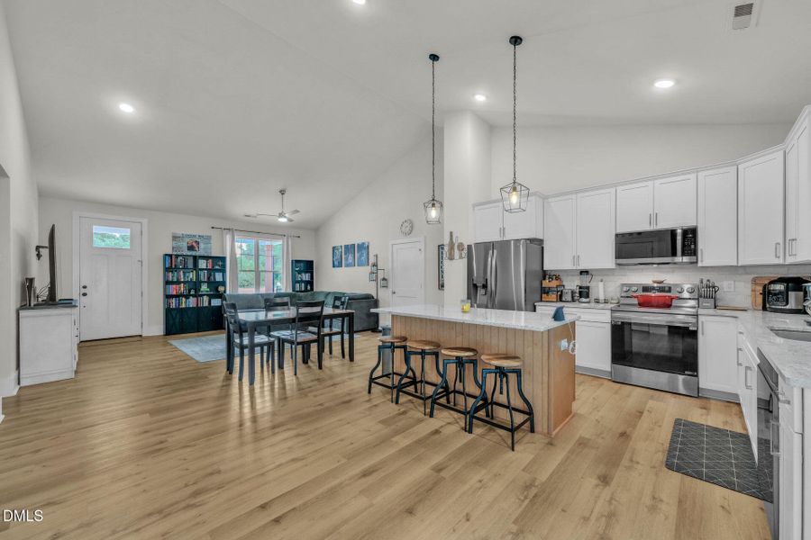 205 Rogers Ave_015 205 Rogers Ave_015