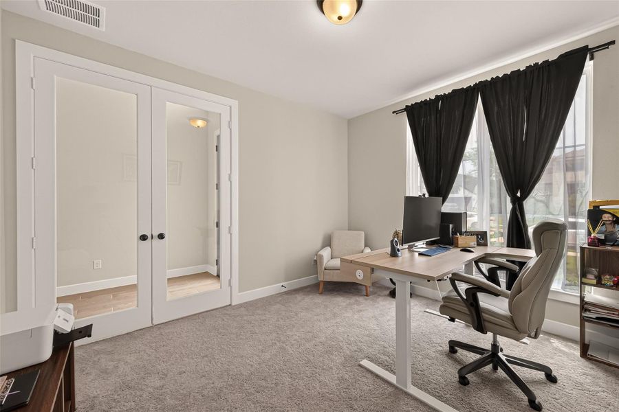 Private home office for work or study Private home office for work or study