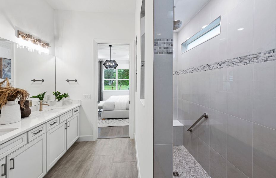 Owner's Bathroom with Optional Extended Walk-In Shower