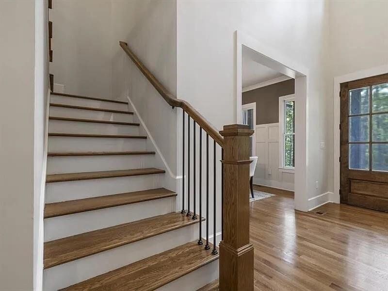 Image 58 of a home in .