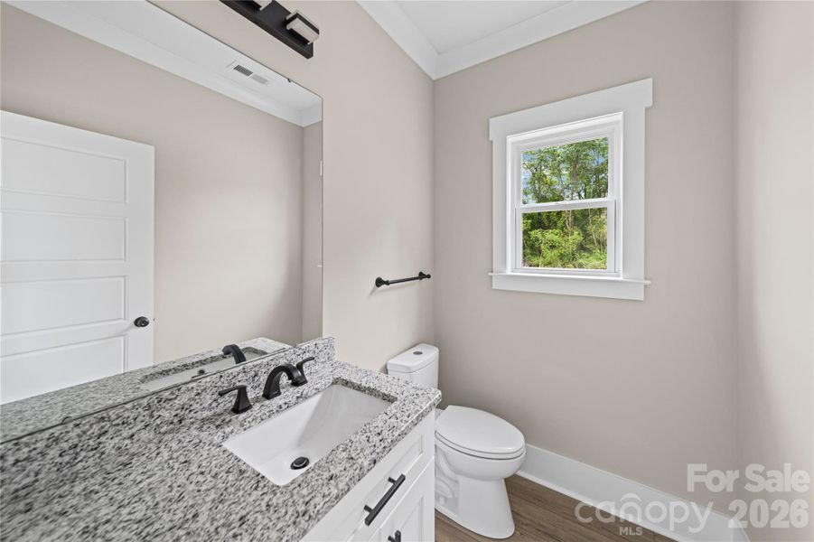 Furnished interior view inside a new home in , Badin (Image 11).