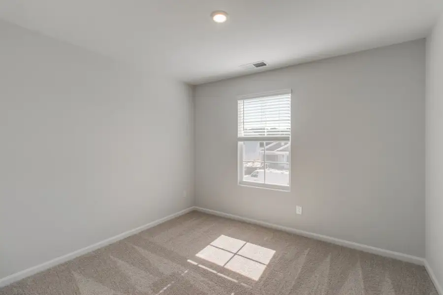 Spacious, unfurnished interior of a new home in Laurinton Farms, Hopkins (Image 29).