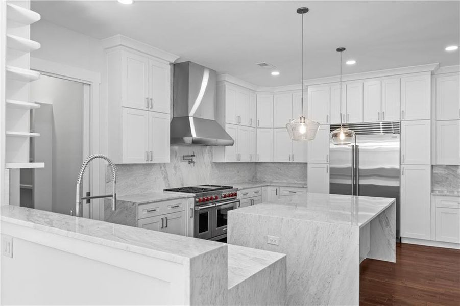 Furnished interior view inside a new home in , Alpharetta (Image 13).