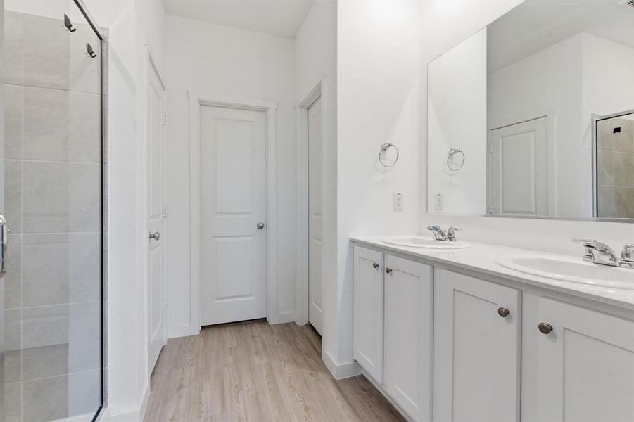 Furnished interior view inside a new home in Reatta Ridge, Justin (Image 13).