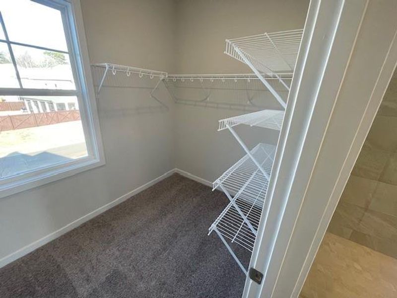 Spacious, unfurnished interior of a new home in Ponderosa Farms Estates, Gainesville (Image 30).