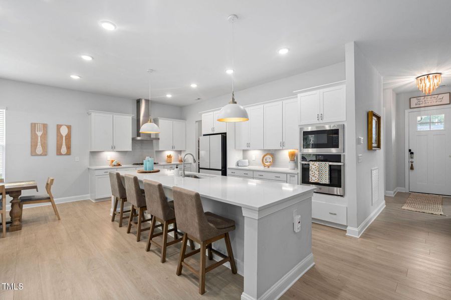 53-web-or-mls-321-falls-village-dr