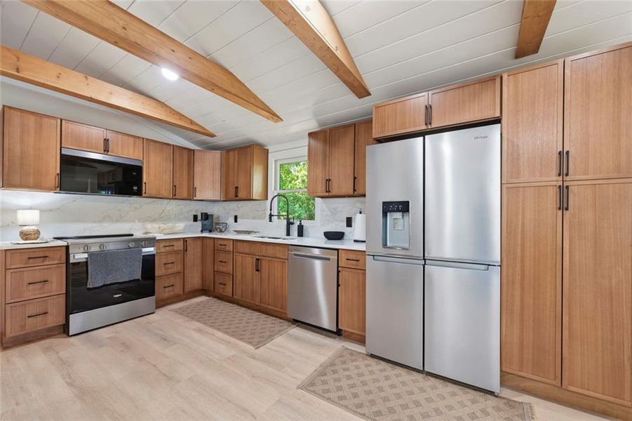 Furnished interior view inside a new home in , Eatonton (Image 13).
