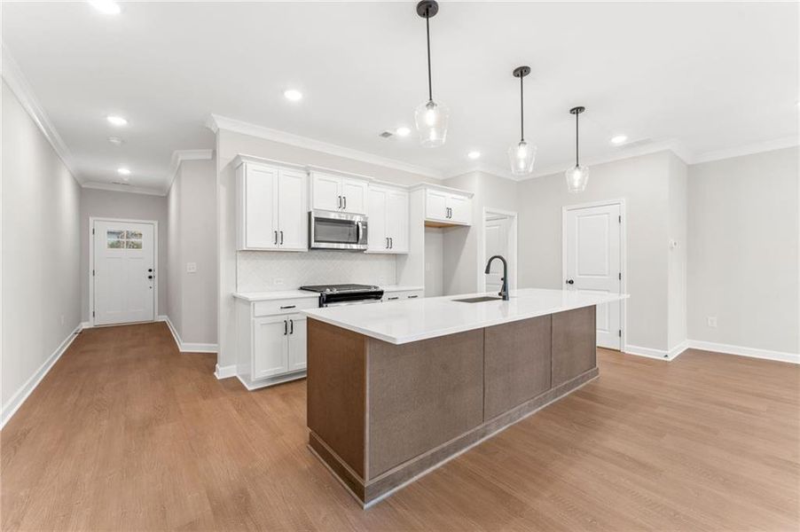 Furnished interior view inside a new home in Cherokee Township, Acworth (Image 10).