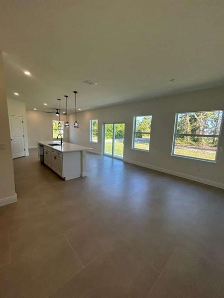 Spacious, unfurnished interior of a new home in , Lehigh Acres (Image 22).