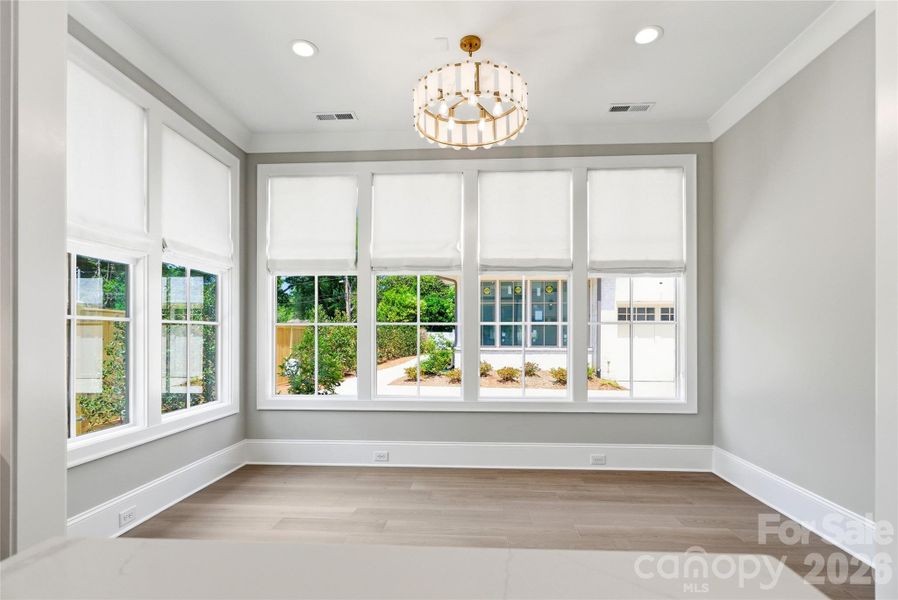 Spacious, unfurnished interior of a new home in Ferncliff at Cotswold, Charlotte (Image 9).