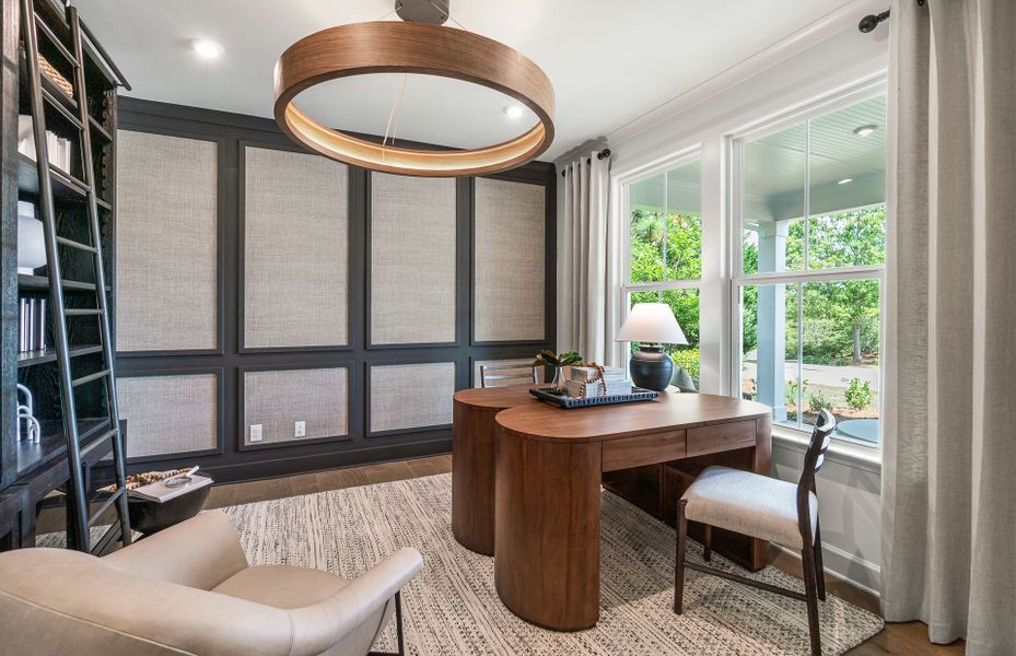 Furnished interior view inside a new home in Del Webb at Lake Oconee, Greensboro (Image 5).