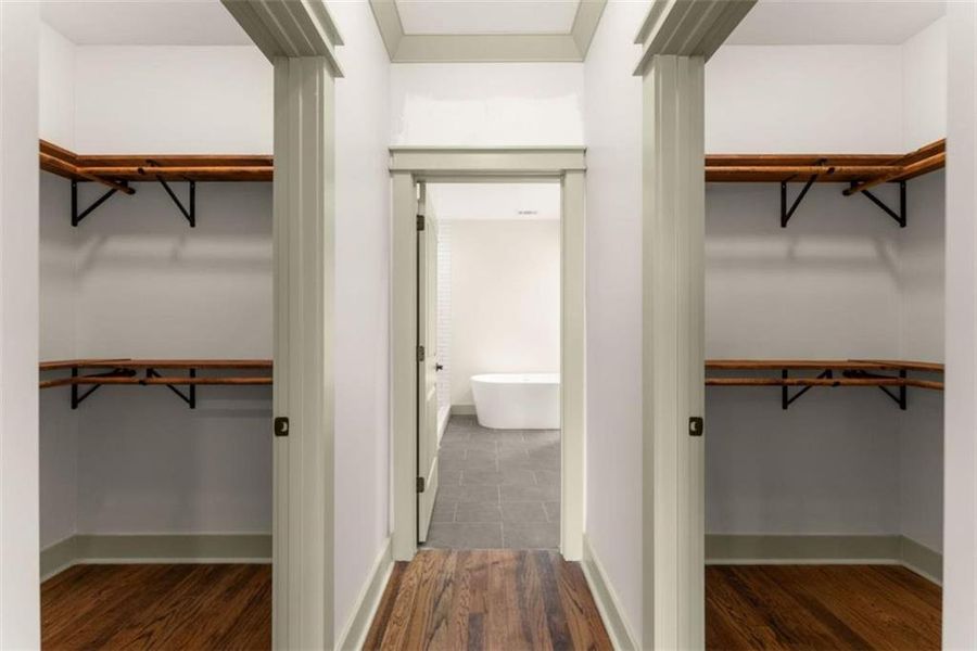 Spacious, unfurnished interior of a new home in , Cleveland (Image 39).