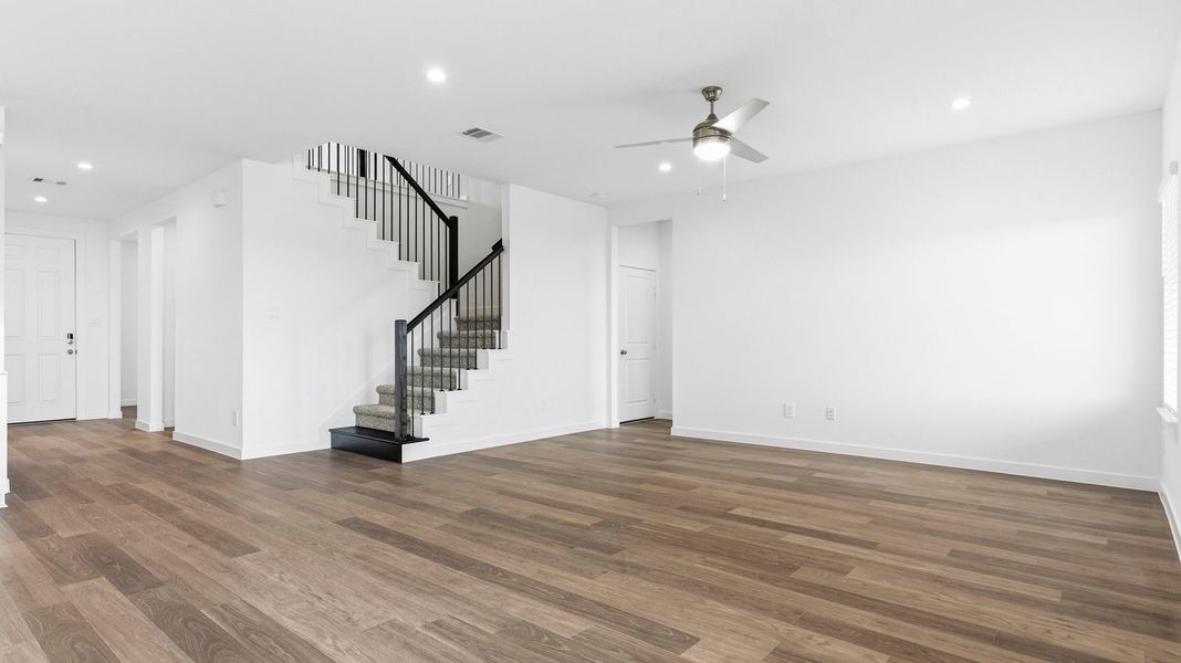 Representative unfurnished interior of a home built from the Jackson by D.R. Horton in Grand Cay Harbour, Texas City (Image 22). Representative unfurnished interior of a home built from the Jackson by D.R. Horton in Grand Cay Harbour, Texas City (Image 22).