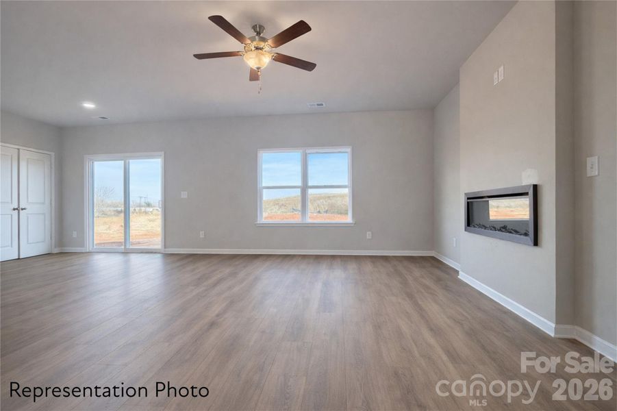 Spacious, unfurnished interior of a new home in , Shelby (Image 10).