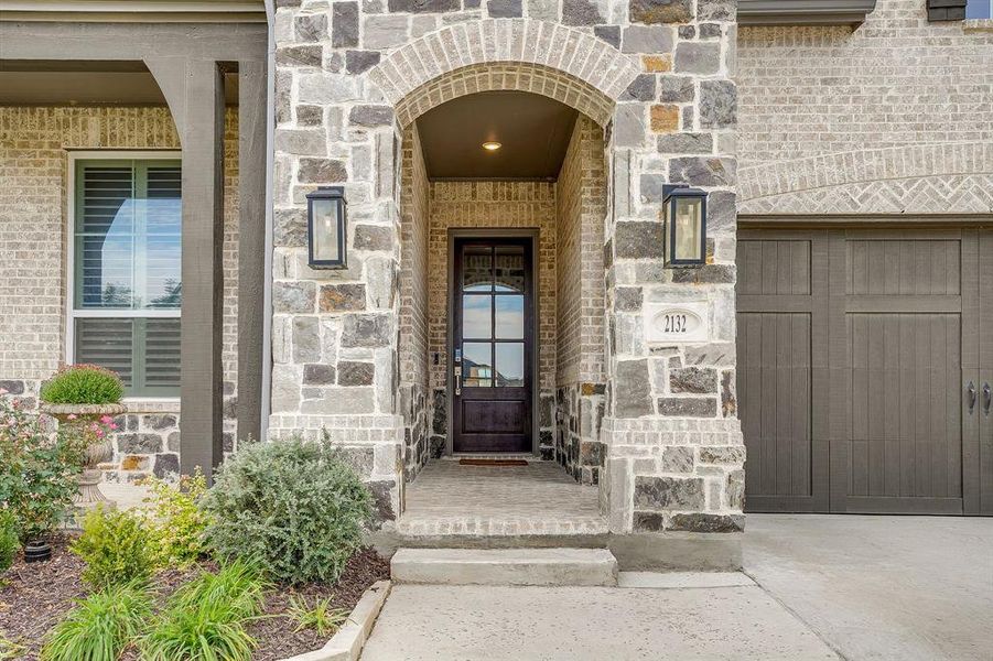 Exterior details and patio area of a home in , Fort Worth (Image 3).